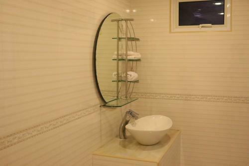 Hostal Ras Beach Inn