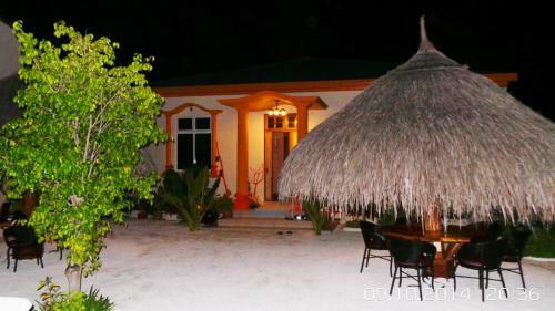 Hostal Ras Beach Inn