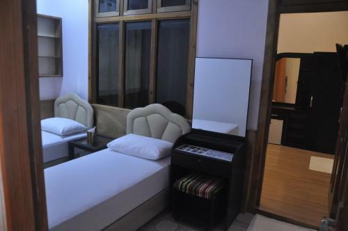 Hostal Rasdhoo Coralville