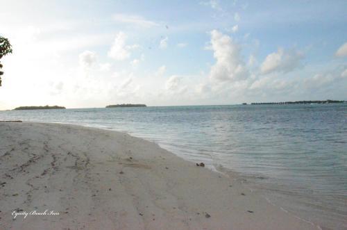 Hostal Equity Beach Holiday Bungalow