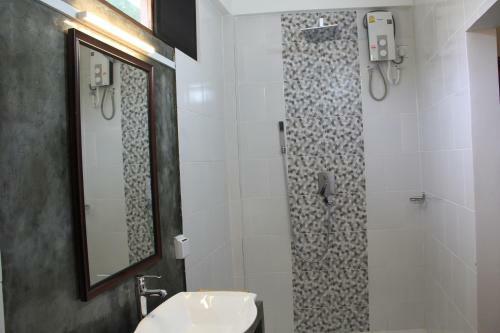 Hostal Raakani Villas