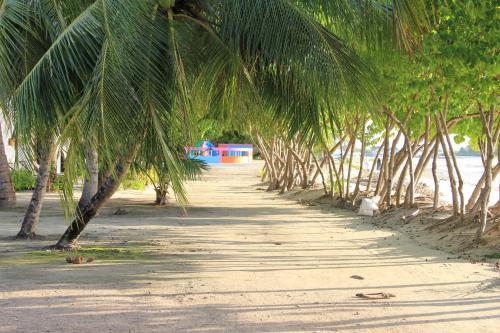 Hostal Raakani Villas