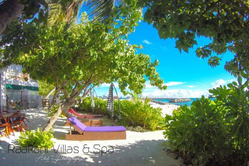 Hostal Raakani Villas