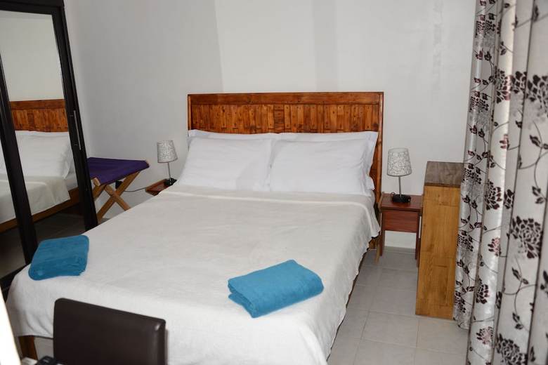 Hostal Ithaa Beach Maldives