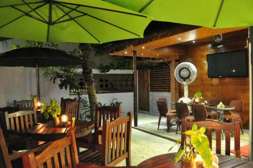 Hostal Summer Villa Guest House
