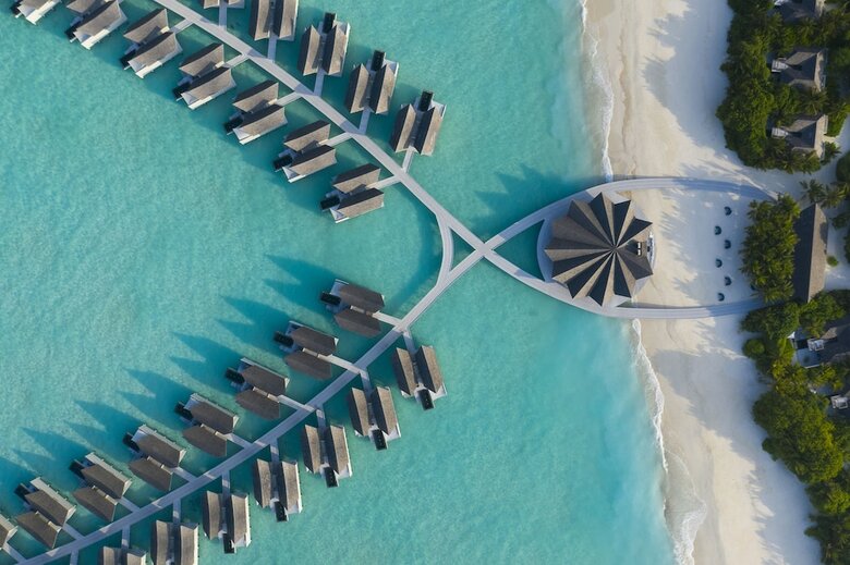 Hotel M?venpick Resort Kuredhivaru Maldives