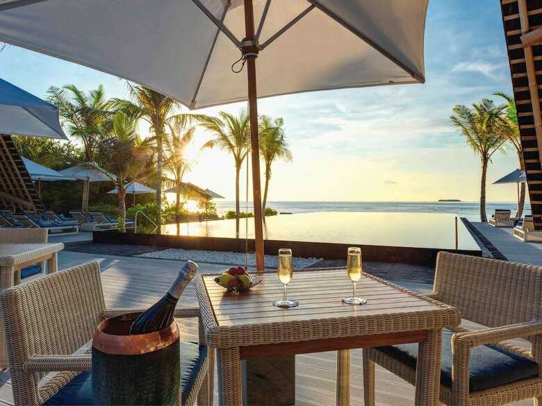 Hotel M?venpick Resort Kuredhivaru Maldives