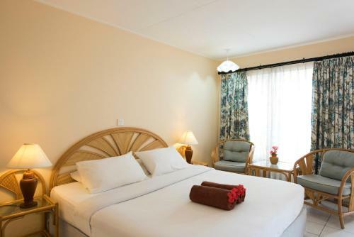 Hotel Holiday Island Resort