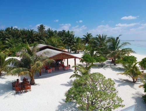 Hotel Holiday Island Resort