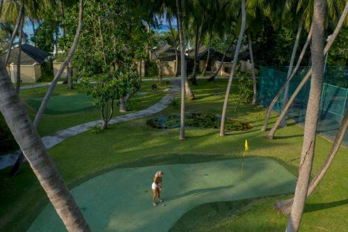 Hotel Holiday Island Resort