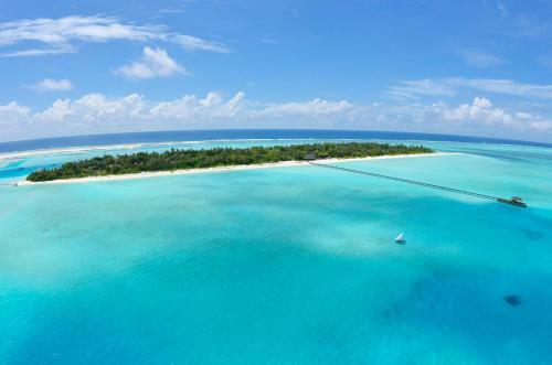 Hotel Holiday Island Resort