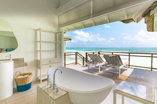 Hotel Lux* South Ari Atoll