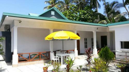 Hostal Equator Homestay