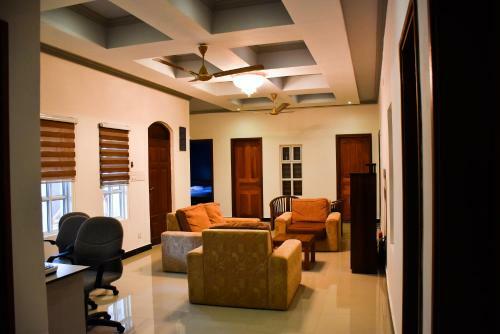 Hostal Equator Homestay