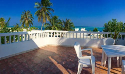 Hostal Faza View Inn