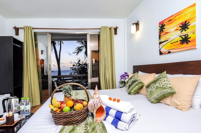 Hostal Salt Beach Hotel