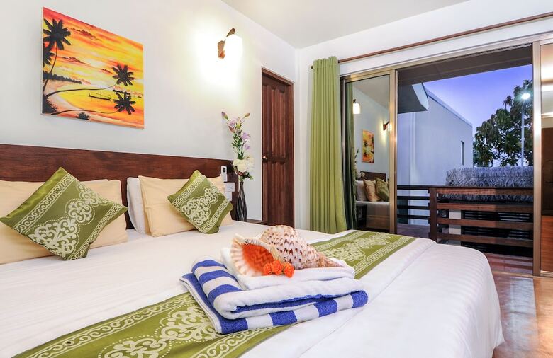 Hostal Salt Beach Hotel