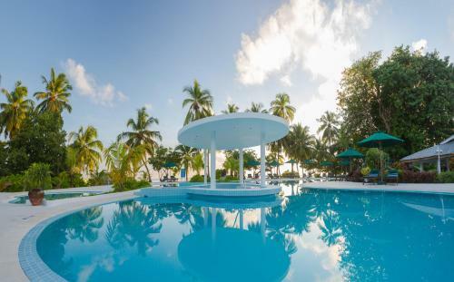 Hotel Equator Village Resort