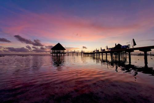 Hotel Hideaway Beach Resort & Spa