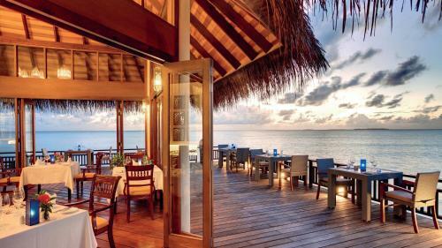 Hotel Hideaway Beach Resort & Spa