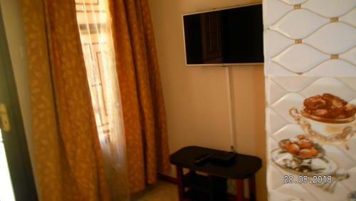 Hostal 244 Guest House
