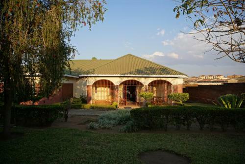 Hostal King's Guesthouse