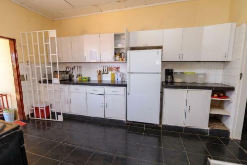 Hostal King's Guesthouse