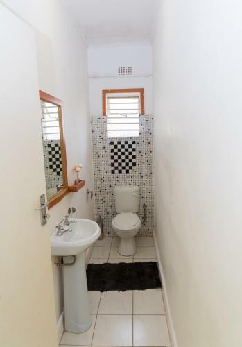 Spendwise Lodge & Apartments