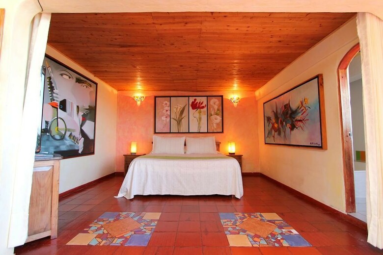 Hotel Suites Arcoiris