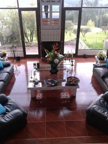 Hostal Miravalle Suites