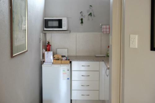 Leslie Lodge - Bed & Breakfast