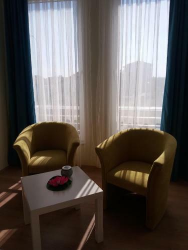 Hostal Apartments Lotus