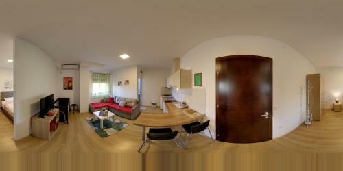 Hostal Apartments Lotus