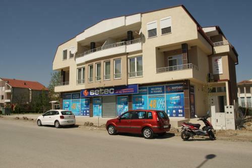 Hostal Apartments Lotus