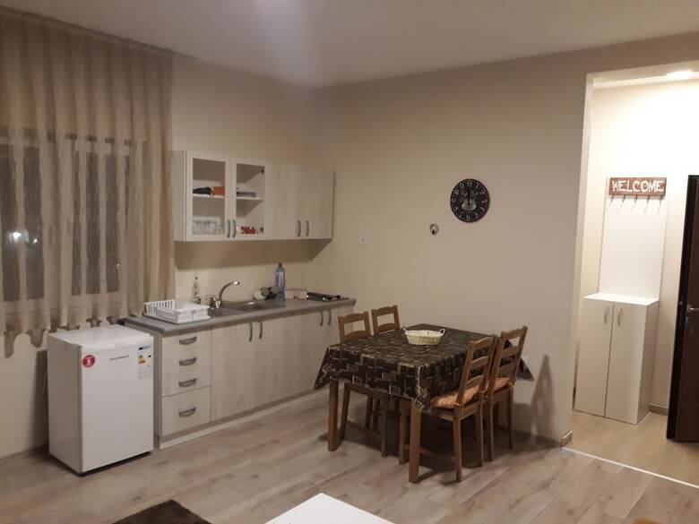 Hostal Vila & Apartments Matea
