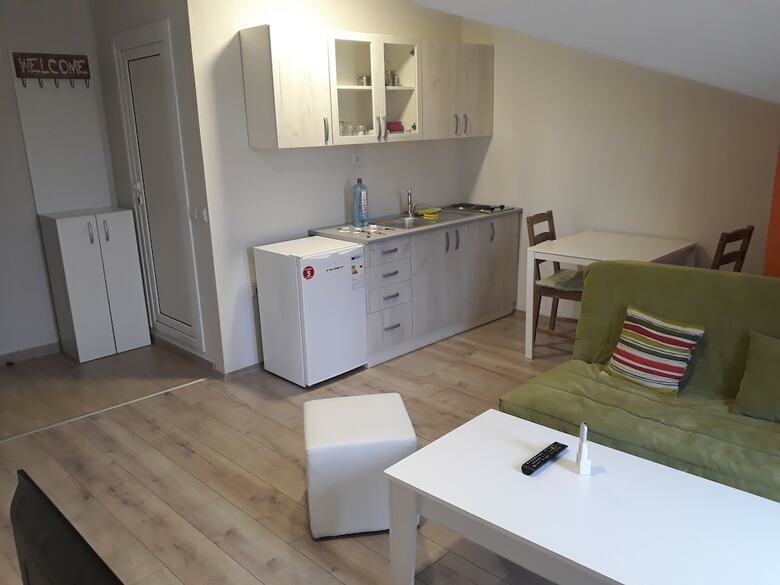 Hostal Vila & Apartments Matea