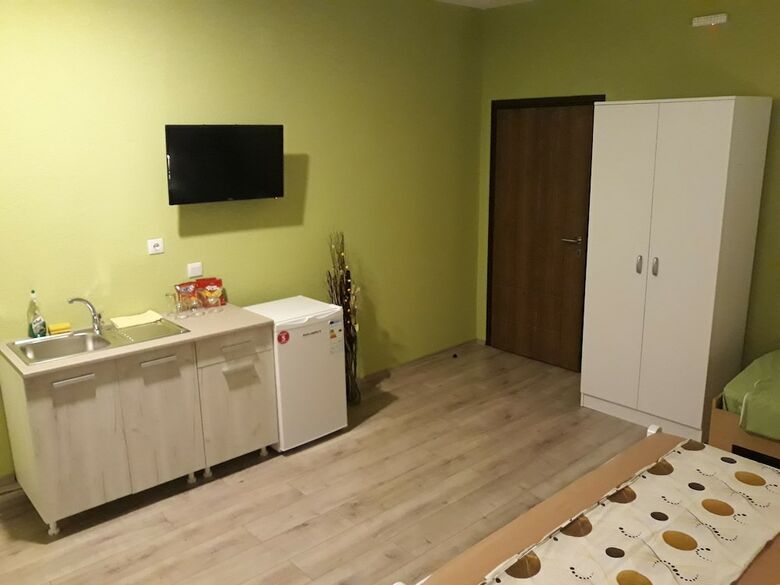 Hostal Vila & Apartments Matea