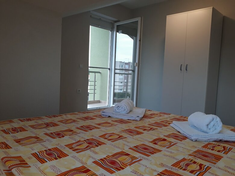 Hostal Vila & Apartments Matea