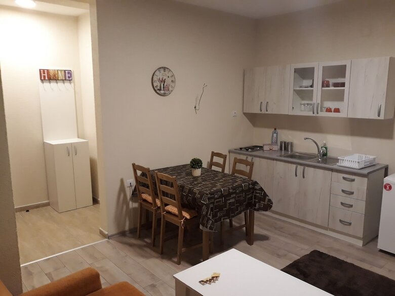Hostal Vila & Apartments Matea
