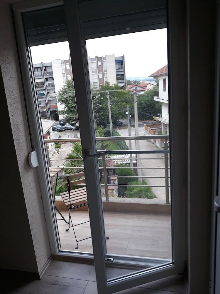 Hostal Vila & Apartments Matea