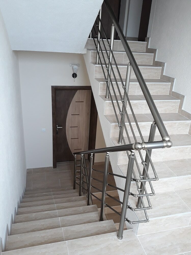 Hostal Vila & Apartments Matea