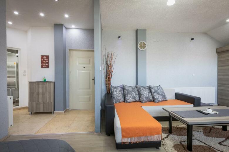 G Apartment