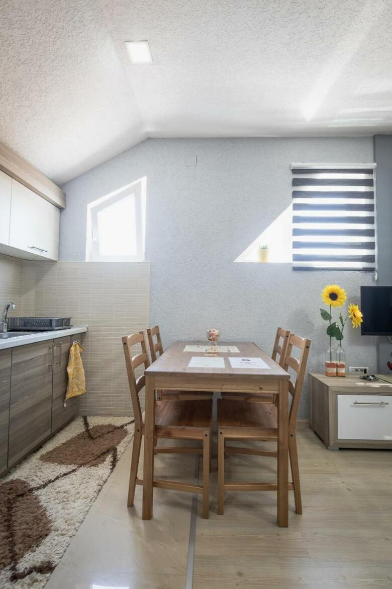 G Apartment