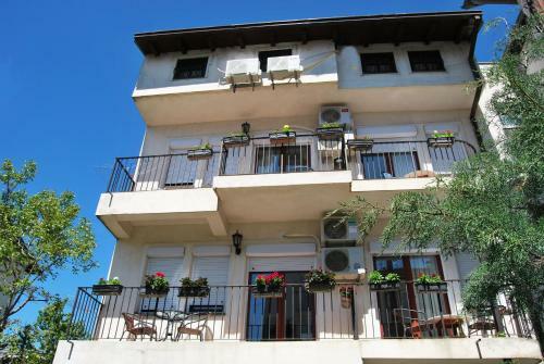 Hostal Vila Delfin