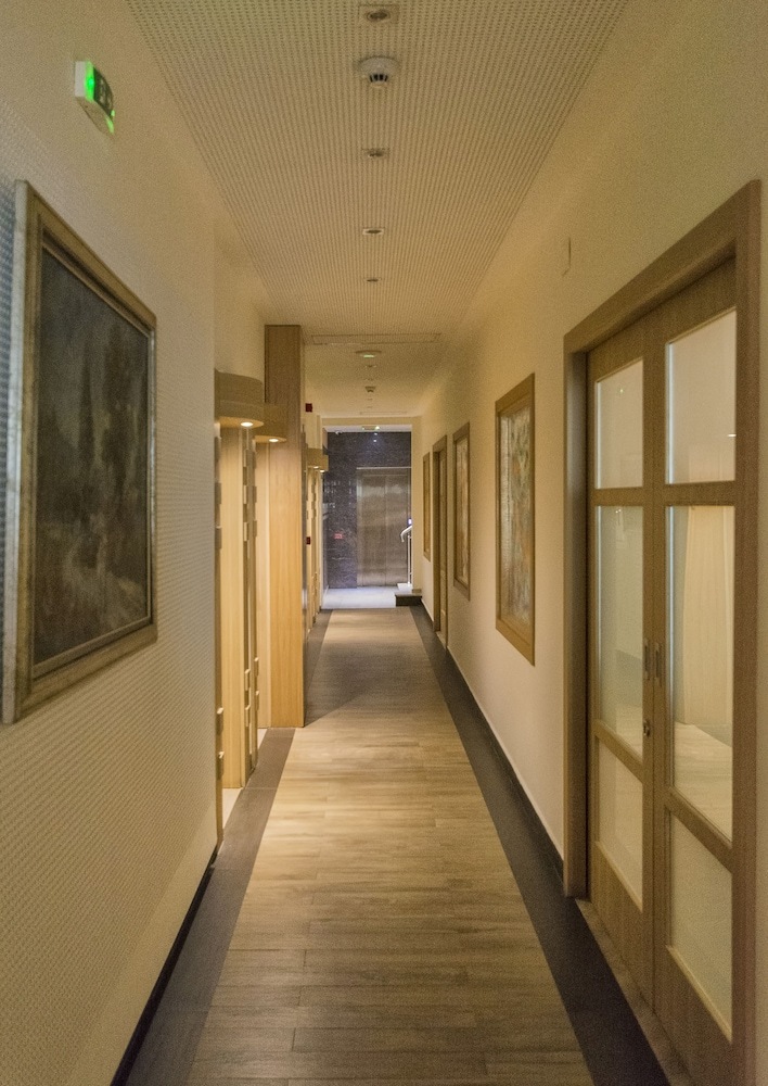 Hotel Lirak
