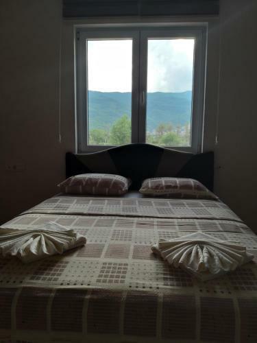 Sunrise Hotel & Camping