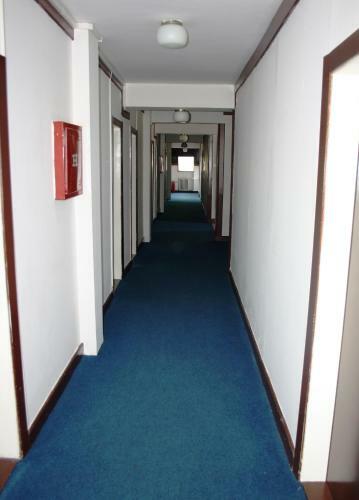 Hotel Slavija, Popova Sapka