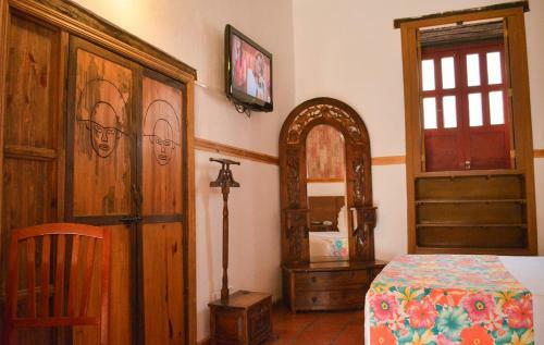 Hotel Cacique Real