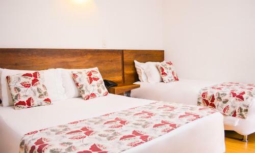 Hotel Cacique Real