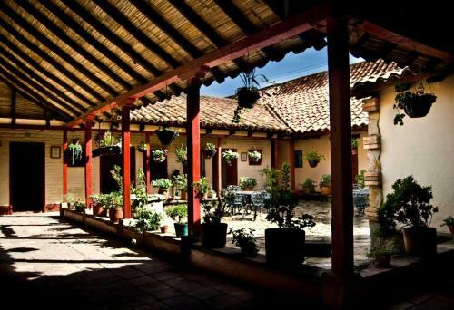 Hotel Cacique Real
